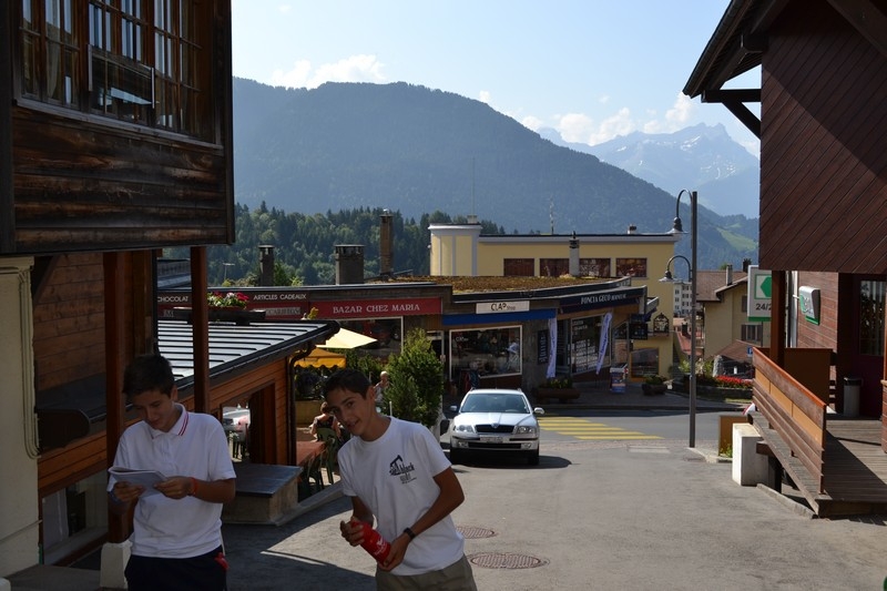 Village Camps International Summer Camp Leysin, Switzerland 2026-08-15 https://www.villagecamps.com/journals_admin/images/699-27-english (4).jpg